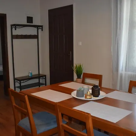 Holiday home Betty's Garden House *