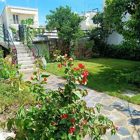 Betty's Garden House Casa de Férias